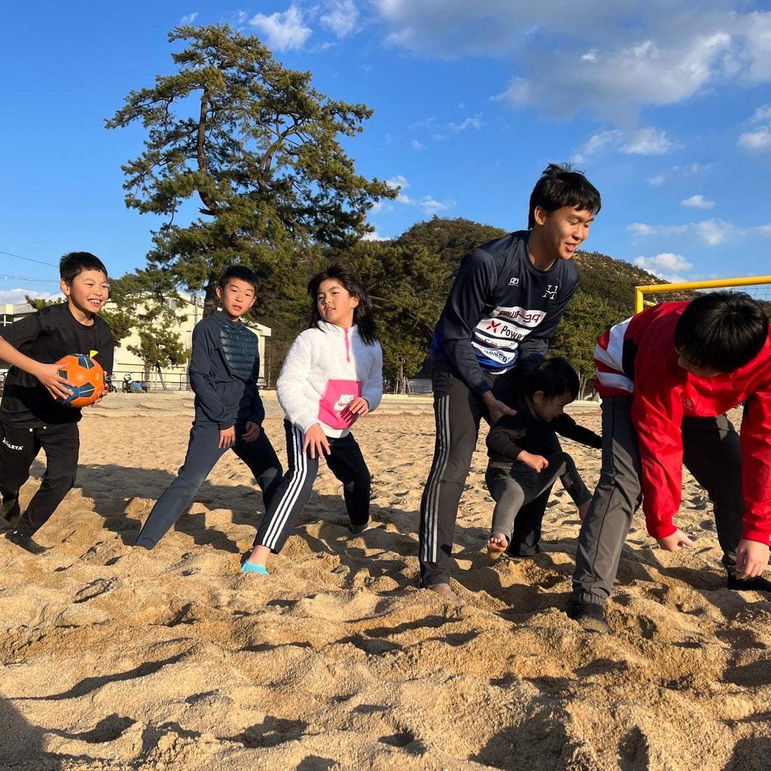 毎月のハレクティオ岡山主催ビーチサッカースクール活動〜2024年2月〜